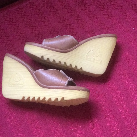 Cherokee Leather Wedge Shoes - Picture 2 of 5